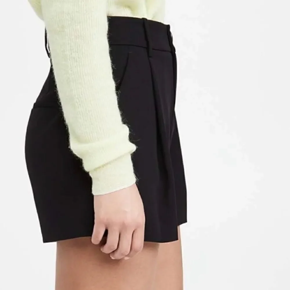 Vince Pleat Front Shorts* Size 10 NWT $245